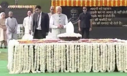 पूर्व पीएम अटल बिहारी वाजपेयी की 6वीं पुण्यतिथि:राष्ट्रपति मुर्मू, PM मोदी ने श्रद्धांजलि दी; शाह ब