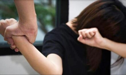 पुणे में टीचर ने 13 साल की छात्रा को भेजे अश्लील मैसेज, स्कूल में करता था बैड टच