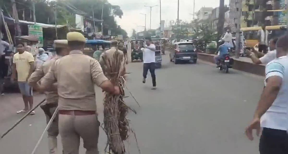 कंगना के पुतले पर कुश्ती: किसान जलाना तो पुलिस बचाना चाह रही थी, VIDEO में देखिए आखिर कौन जीता