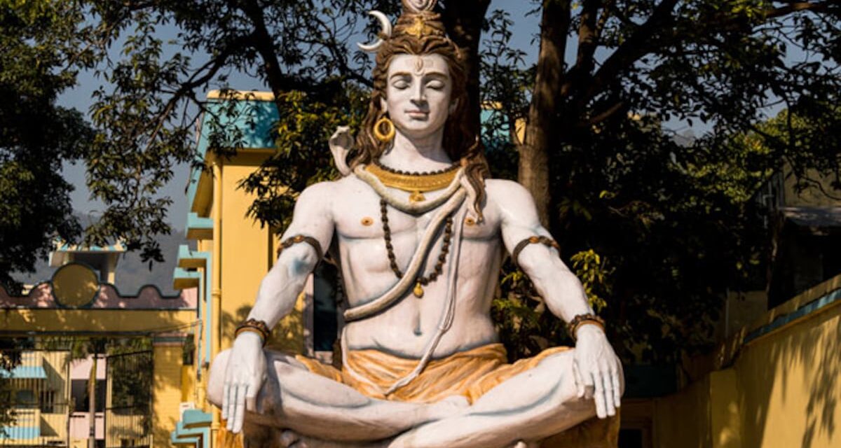 कब है भाद्रपद की मासिक शिवरात्रि, जानिए तिथि, मुहूर्त और पूजन सामग्री की पूरी लिस्ट