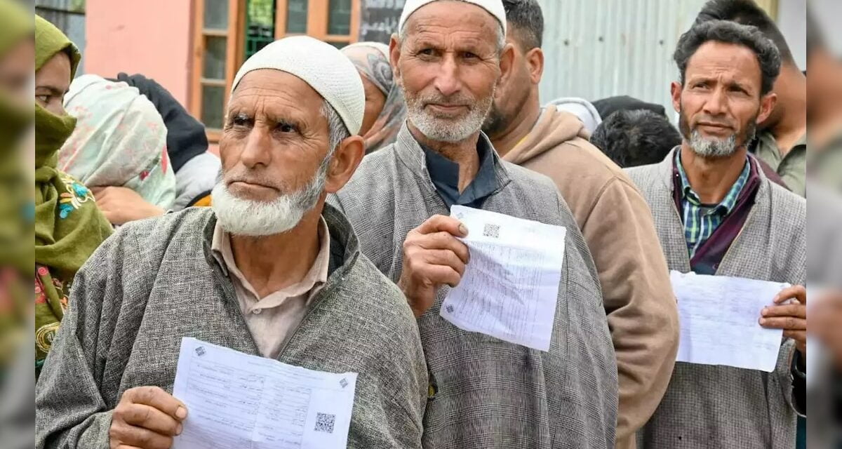 जम्मू-कश्मीर में विधानसभा चुनाव लड़ सकता है प्रतिबंधित संगठन जमात-ए-इस्लामी
