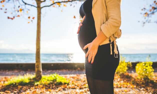 Pregnancy During Period: सावधान, पीरियड्स में भी हो सकते हैं प्रेगनेंट! जानिए पीरियड के दौरान संबंध बनाना है कितन