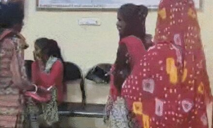 गुजरात के कच्छ में रहस्यमयी बीमारी का कहर:कच्छ में 6 दिन में 15 मौतें, वजह पता नहीं; 6 गांवों में 27 टीमे
