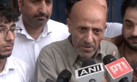 बारामूला से लोकसभा सांसद इंजीनियर राशिद जेल से बाहर आए:बोले