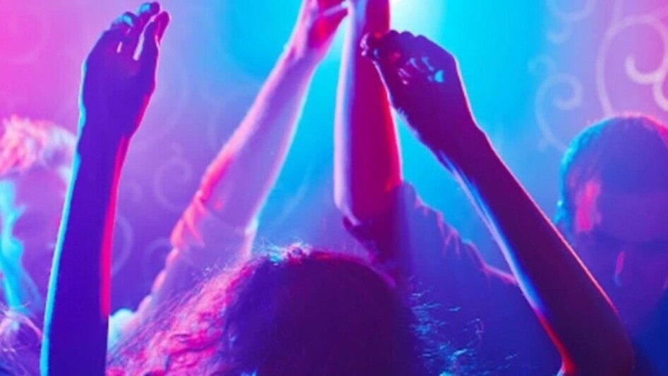 DJ की तेज आवाज से शख्स को हुआ ब्रेन हेमरेज, जम गया खून का थक्का