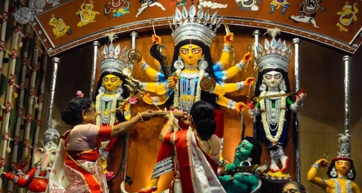 बांग्लादेश में दुर्गा पूजा से पहले मंदिरों को धमकी भरी चिट्ठी, 5 लाख फिरौती की मांग, त्यौहार न मनान