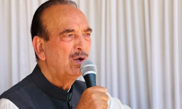 जम्मू-कश्मीर में चुनाव को लेकर दुख भी और खुशी भी : गुलाम नबी आजाद