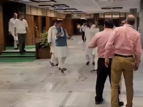 वक्फ बिल पर JPC मीटिंग से विपक्ष का फिर वॉकआउट:स्पीकर को पत्र लिखा, कहा