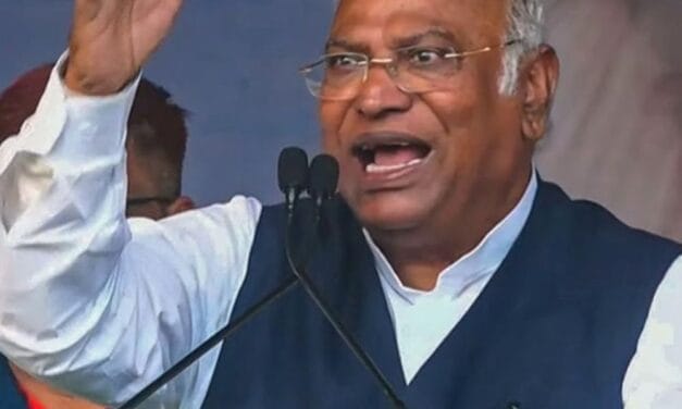 खड़गे के कथित फेसबुक पेज पर विवाद:भाजपा का आरोप