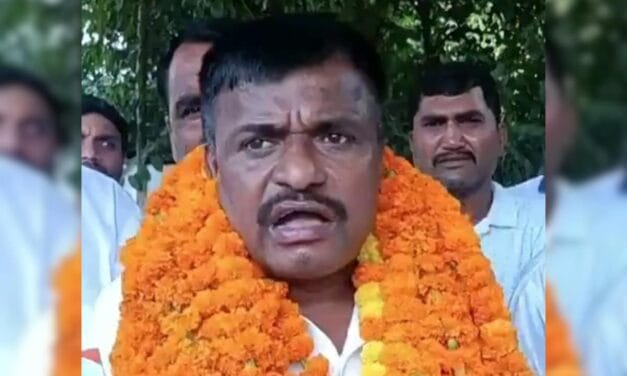 यूपी के फूलपुर में अखिलेश यादव के करीबी के खिलाफ चुनाव लड़ रहे कांग्रेस नेता के पीछे कौन?