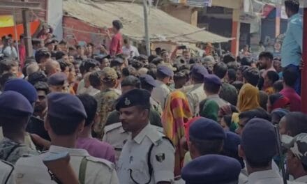 गोपालगंज में युवक की मौत के बाद बवाल, आक्रोशित लोगों ने किया थाने का घेराव; बंद कराया बाजार
