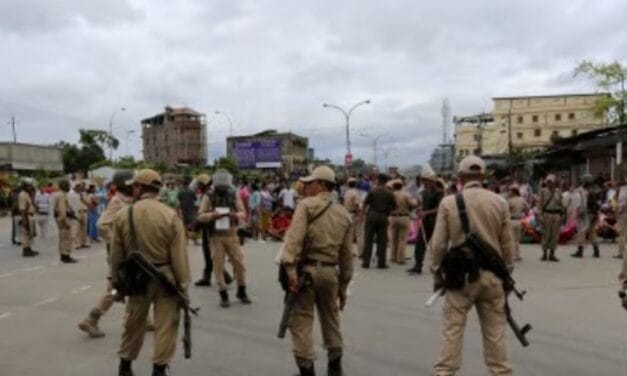 मणिपुर के महिला कॉलेज के बाहर ग्रेनेड मिला:बम के साथ नोट था, इसमें लिखा था