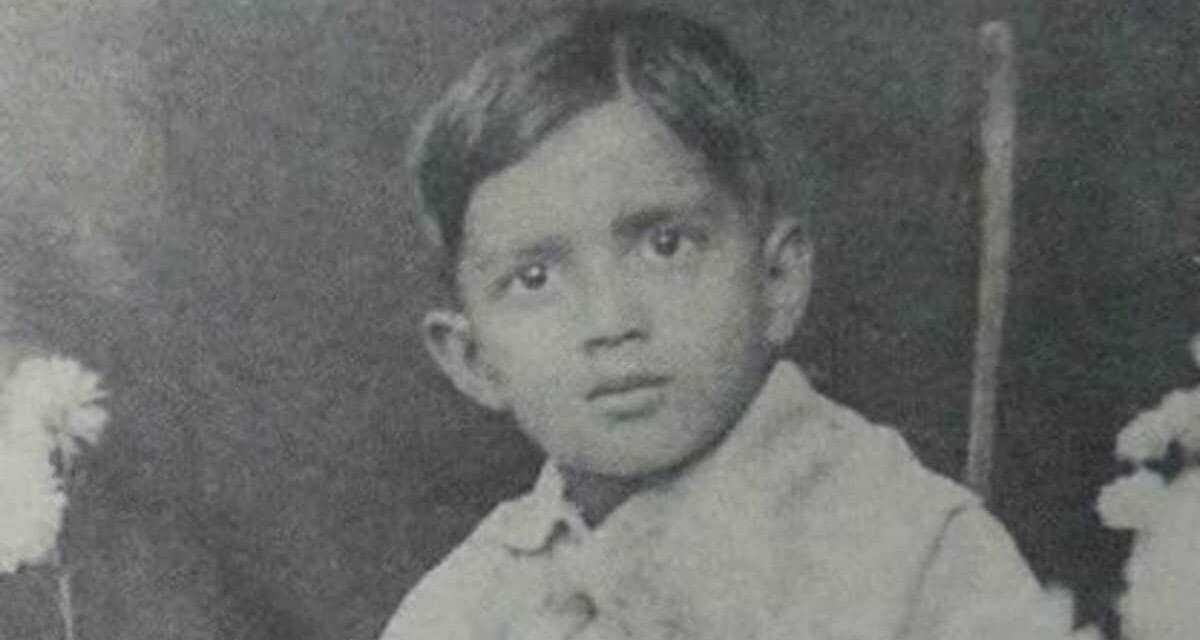 चार साल में बनाई 50 फिल्में, दो हिट और 48 फ्लॉप, फिर भी जान छिड़कते हैं फैन्स