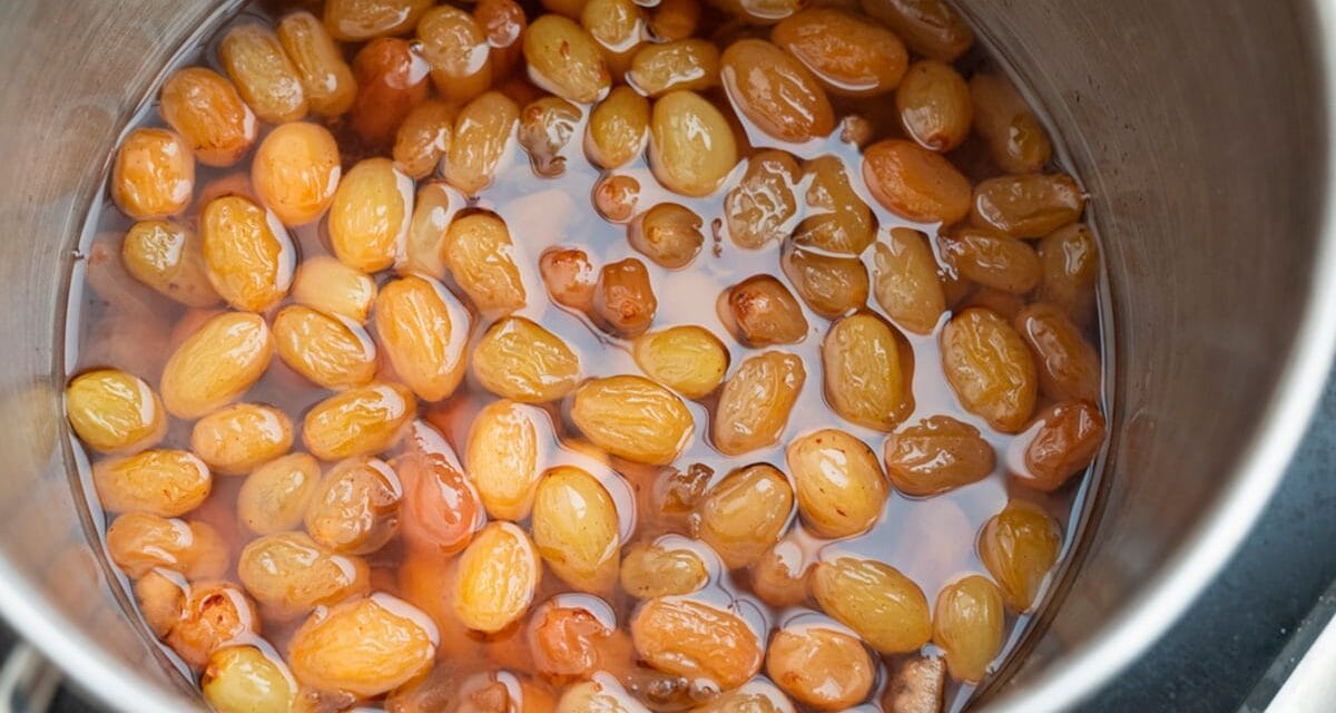 पेट को साफ रखने और कब्ज से छुटकारा पाने के लिए ऐसे करें किशमिश का सेवन
