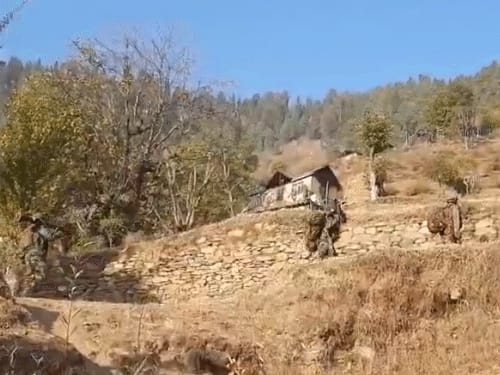 जम्मू-कश्मीर के किश्तवाड़ में सर्च ऑपरेशन का दूसरा दिन:4 आतंकियों के छिपे होने की खबर; कल हुए एनकाउं