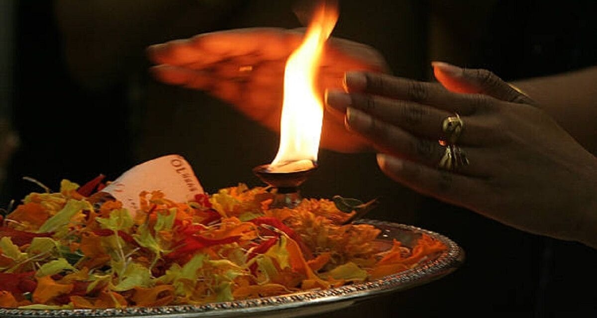 कब है कार्तिक पूर्णिमा? जानें दीपदान का महत्व और पूजन विधि