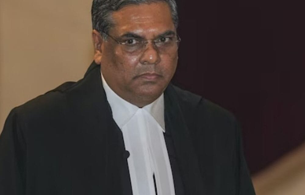 CJI संजीव खन्ना ने बनाया नया रोस्टर रिस्टम:केवल 3 बेंच सुनेंगी जनहित याचिकाएं; CJI यूयू ललित के समय 16 बे
