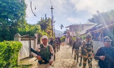 मणिपुर के जिरिबाम-इंफाल घाटी में कल से खुलेंगे स्कूल-कॉलेज:मोबाइल इंटरनेट पर बैन जारी; विधायकों क