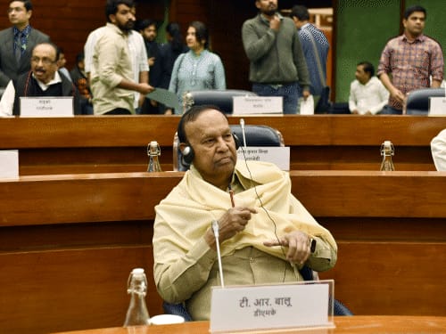 संसद का विंटर सेशन कल से;अडाणी पर हंगामे के आसार:19 बैठकें, वक्फ समेत 16 विधेयक लिस्ट में; सत्र में क्य