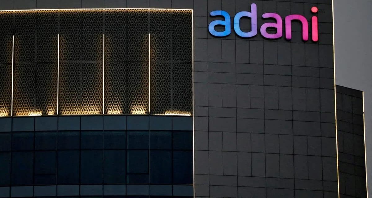 Adani Group के शेयरों ने फिर मारी लंबी छलांग, अदाणी टोटल गैस और अदाणी एनर्जी में लगा 10% का अपर सर्किट