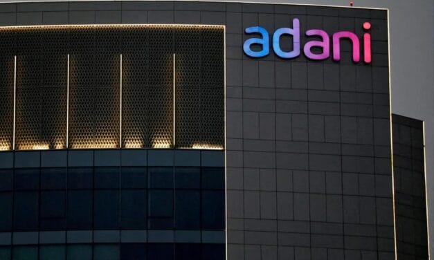 Adani Group के शेयरों ने फिर मारी लंबी छलांग, अदाणी टोटल गैस और अदाणी एनर्जी में लगा 10% का अपर सर्किट