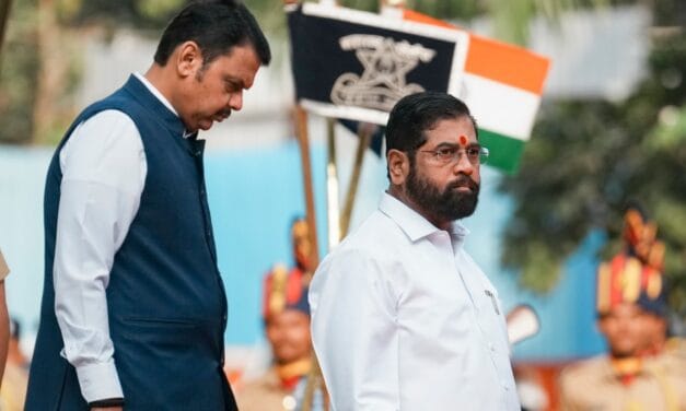 मुंबई में आज होने वाली महायुति की दोनों बैठकें रद्द, एकनाथ शिंदे अपने गांव के लिए निकले