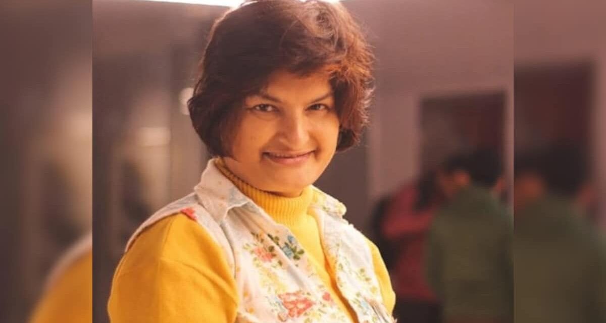 VIDEO: बांग्‍लादेश में ‘भीड़ की कैद’ में महिला पत्रकार, लोगों ने भारत समर्थक होने के लगाए आरोप