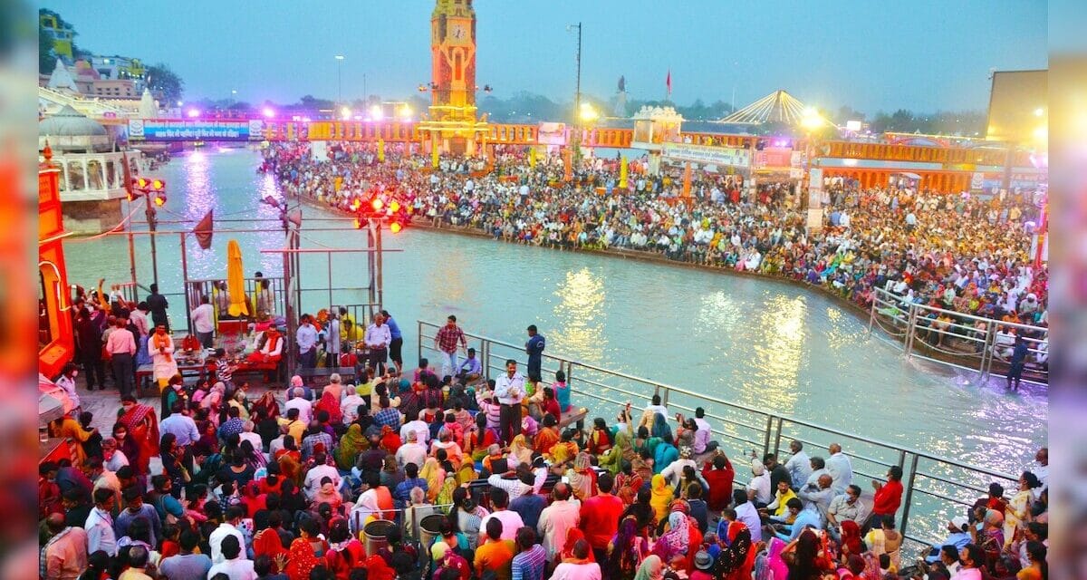 प्रयागराज की धरती पर 12 वर्षों बाद 2025 में दिव्य और भव्य संयोग में महाकुंभ का होने जा रहा आयोजन