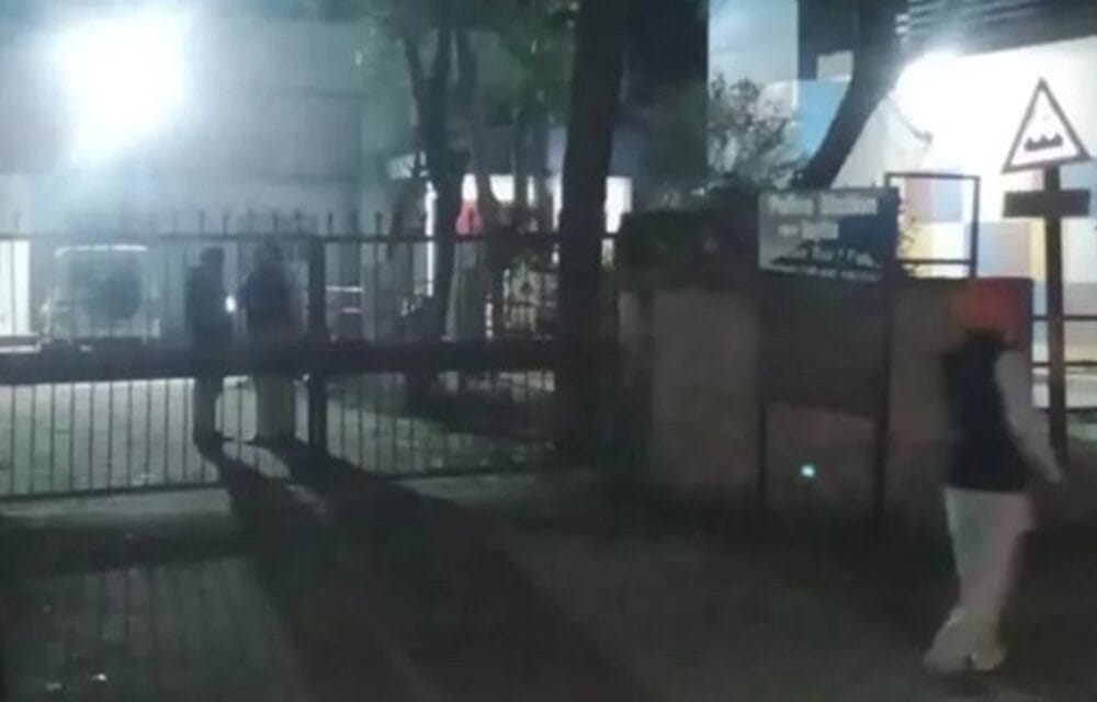 अमृतसर के पुलिस थाने में ग्रेनेड धमाका:खिड़कियां टूटीं, थाने का गेट बंद किया; किसी के हताहत होने की