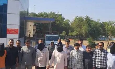 गुजरात में फर्जी ED टीम ने ज्वेलर को लूटा:12 आरोपी गिरफ्तार, एक फरार, 22 लाख रुपए और जेवर बरामद