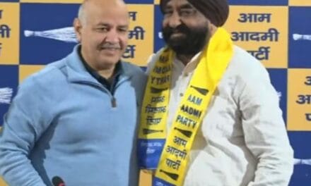 दिल्ली विधानसभा चुनाव, आप में बगावत:67 पदाधिकारियों ने इस्तीफा दिया, कहा