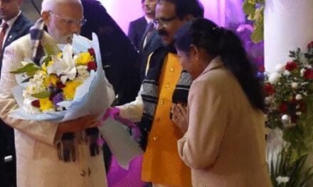 PM मोदी क्रिसमस सेलिब्रेशन में शामिल हुए:केंद्रीय राज्यमंत्री जॉर्ज कुरियन के घर कार्यक्रम हुआ; म