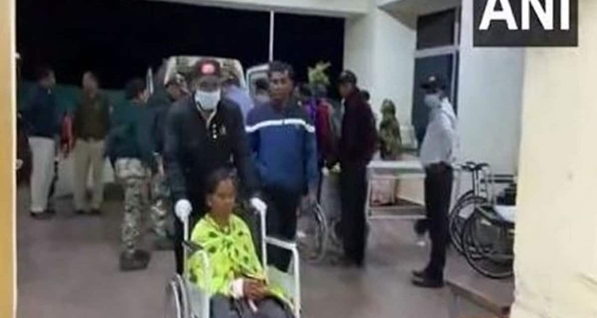 छत्तीसगढ़ में भीषण सड़क दुर्घटना में 5 की मौत, अल्लू अर्जुन के घर के बाहर तोड़फोड़