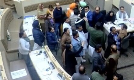 चंडीगढ़ नगर निगम में मारपीट, पार्षदों में हाथापाई… वोट चोर कहने पर भड़के अनिल मसीह