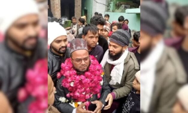 जेल से छूटकर बाहर आए मौलाना, मनाया जश्न और फिर चले गए अंदर