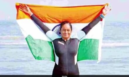 52 साल की गोली श्यामला ने तैरकर किया 150 किमी का सफर, आंध्र CM नायडू बोले