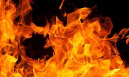 चीन: शंघाई के बाजार में आग लगने से 8 लोगों की मौत, 15 घायल