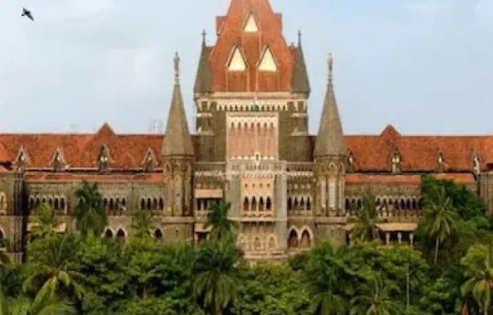 बॉम्बे हाईकोर्ट बोला-लड़की को एक बार फॉलो करना अपराध नहीं:लगातार पीछा करना ही कानूनन अपराध; सेक्शु
