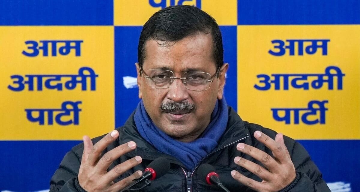 अरविंद केजरीवाल ने CEC को लिखी चिट्ठी, परवेश वर्मा को अयोग्य घोषित करने की मांग