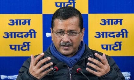 अरविंद केजरीवाल ने CEC को लिखी चिट्ठी, परवेश वर्मा को अयोग्य घोषित करने की मांग