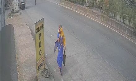 मुंबई में कार ने महिला-पुरुष को टक्कर मारी, Video:कई फीट दूर जाकर गिरे दोनों, एक की मौत और दूसरा गंभीर