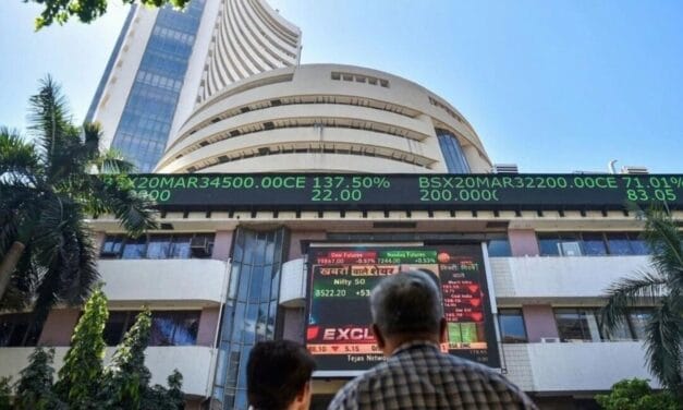 Stock Market Today: शेयर बाजार खुलते ही लुढ़का, सेंसेक्स 400 अंक टूटा, निफ्टी में भी गिरावट