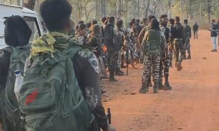 छत्तीसगढ़ में मुठभेड़, 8 नक्सली मारे गए:बीजापुर में जवानों ने बड़े नक्सलियों को घेरा; एक महीने में 50 स