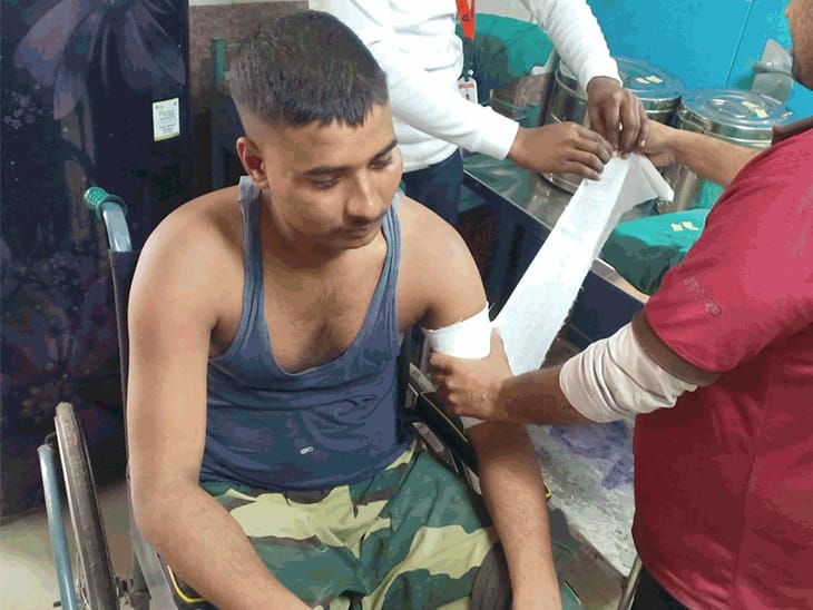 भारत-बांग्लादेश बॉर्डर पर BSF और घुसपैठियों में झड़प:बंगाल के दिनाजपुर में हुए हमले में एक जवान घाय