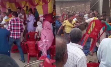 बिहार : JDU विधायक के कार्यक्रम में हंगामा, पहले धक्का-मुक्की फिर जमकर चली कुर्सियां