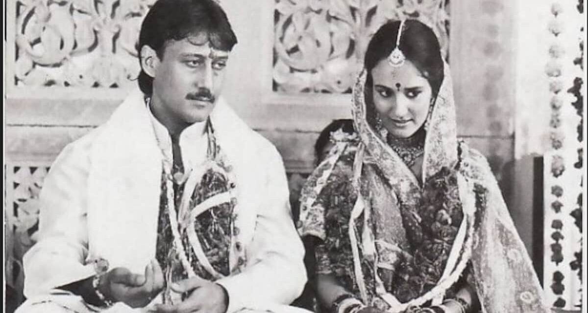 17 की उम्र में 13 साल की लड़की से हुआ था बीच सड़क पर प्यार, कुछ ऐसी है बॉलीवुड के जग्गू दादा और आयशा की ल