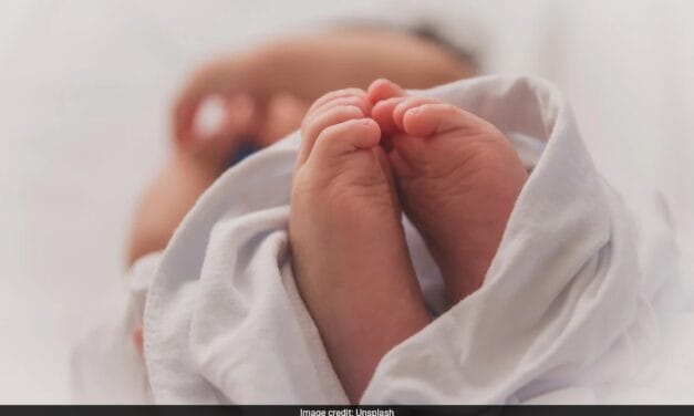मेरा क्या कसूर! मुंबई में चार महीने की बच्ची को क्यों नहीं मिल रही ‘मां’, पढ़ें क्या है पूरी कहानी