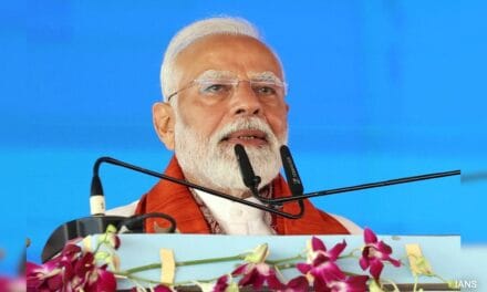 LIVE: महिलाओं को सौगात देने से लेकर कई बड़ी घोषणाओं तक… PM मोदी के गुजरात दौरे की हर बात जानें