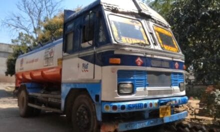 ‘पुष्पा’ का दिमाग भी हो जाए फेल, होली पर टैंकर से बिहार पहुंच रहा पियक्कड़ों का ‘तेल’