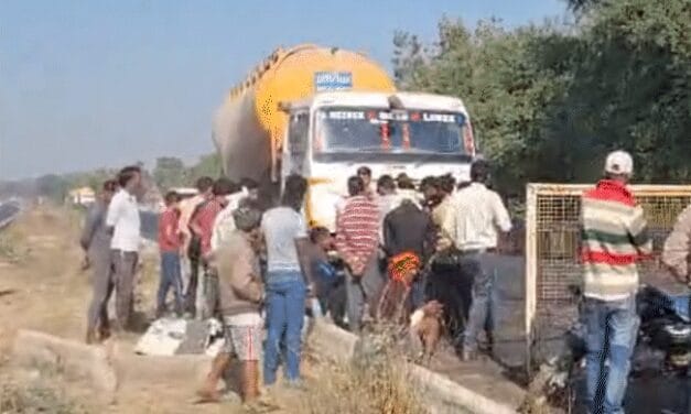 सीधी में टैंकर और जीप की टक्कर, 8 की मौत:13 लोग घायल, 7 की हालत गंभीर; मुंडन संस्कार में मैहर जा रहे थे
